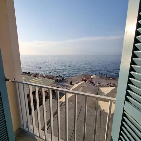 Bella Vista *