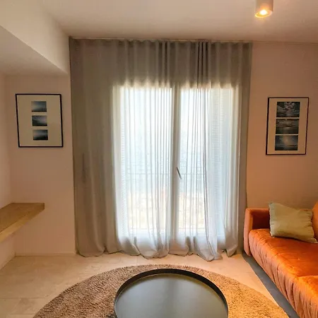Bella Vista * Πιράν
