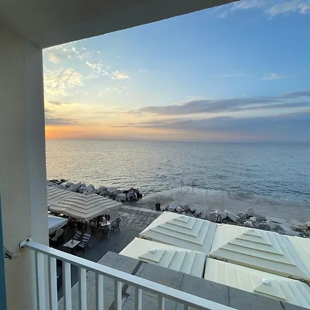 Bella Vista *