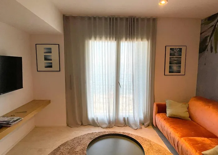 Bella Vista * פיראן